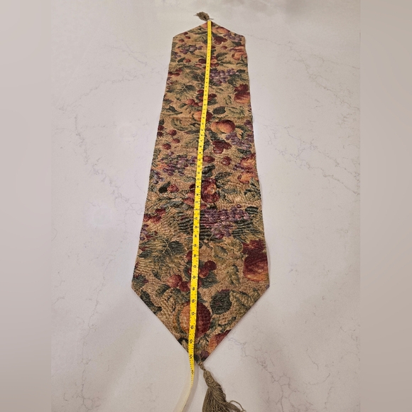 Hanging Fruit Table Runner - Picture 2 of 5